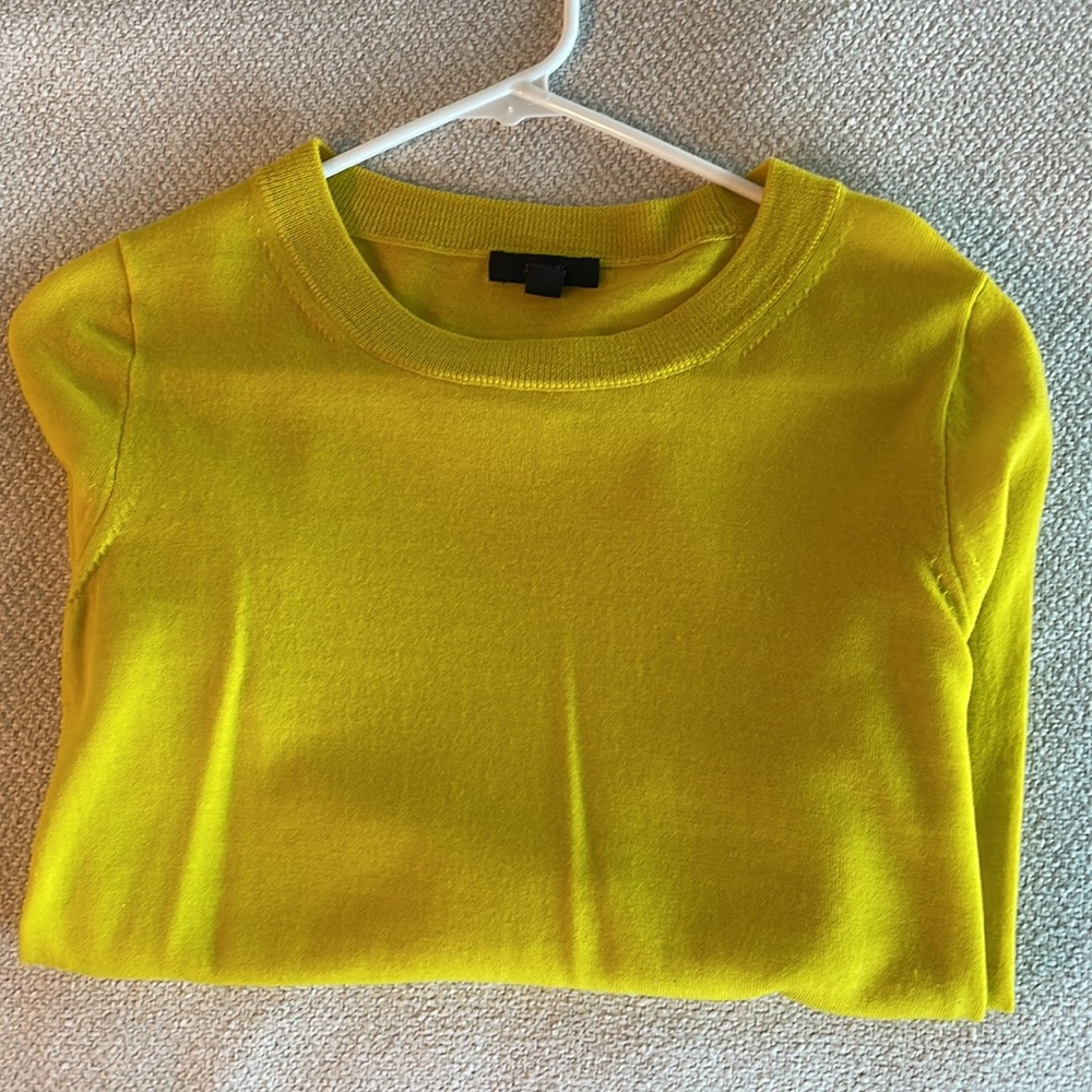 JCrew Yellow 100% merino wool sweater perfect for fall